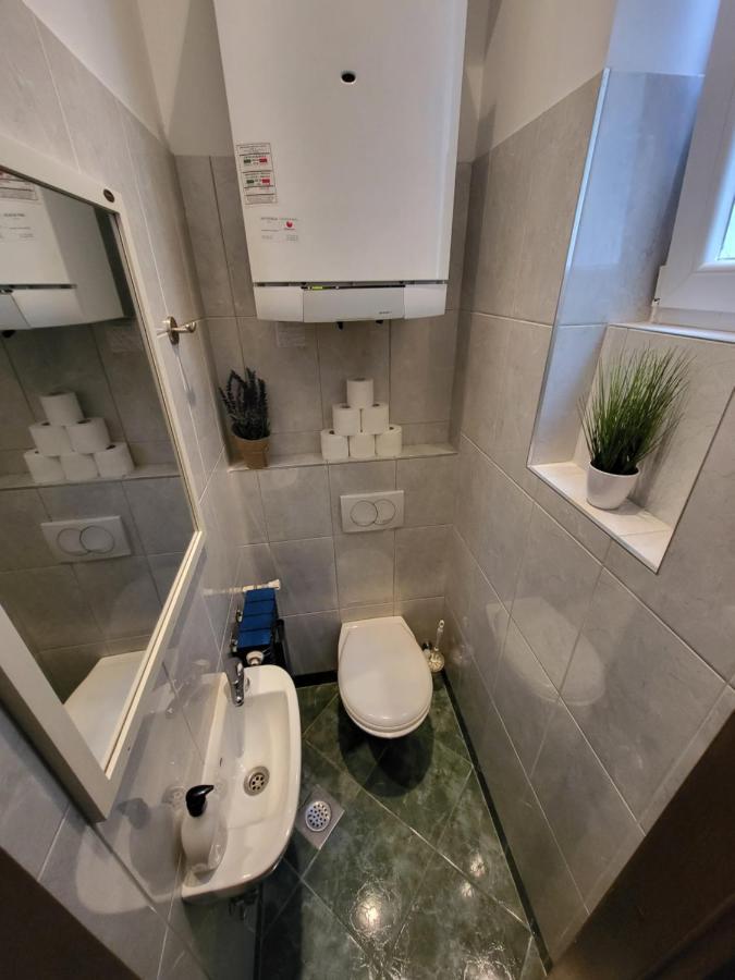 Stylish Apartment In Center Of Zagabria Esterno foto